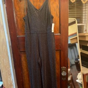 I’m selling a jumpsuit!